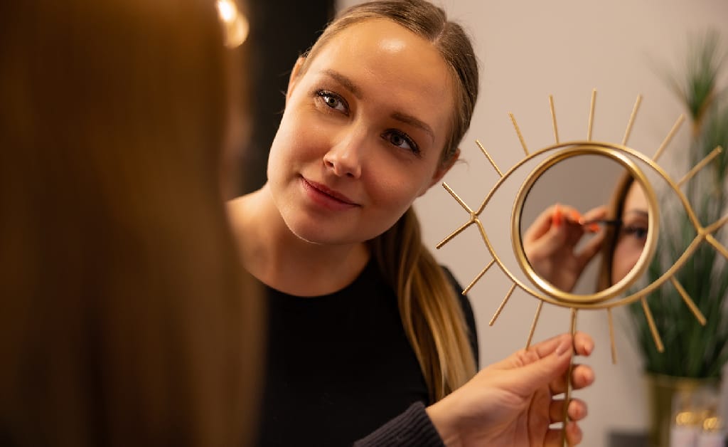 A Guide to Becoming a Lash Technician in Australia